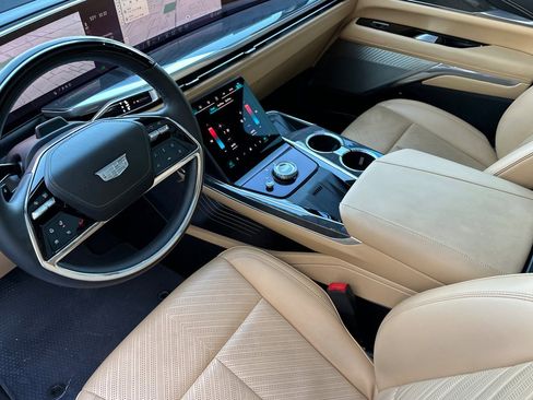 Used 2025 Cadillac Escalade IQ Sport 2 image 10