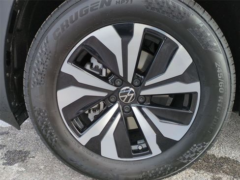 New 2026 Volkswagen Atlas SE image 22