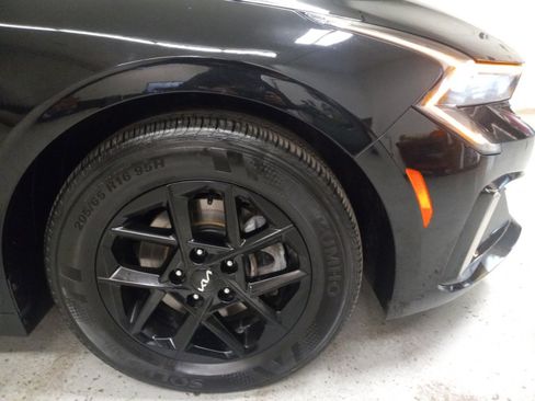 Used 2025 Kia K5 LXS image 3