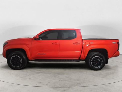 Used 2024 Toyota Tacoma TRD Sport AWD/4WD image 2