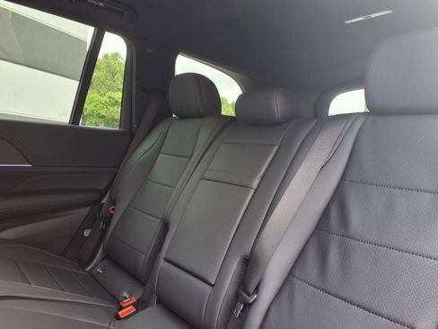 Used 2025 Mercedes-Benz GLS 450 4MATIC image 20