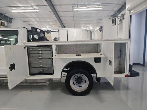 Used 2019 Ford F550 4x4 Crew Cab Super Duty image 6