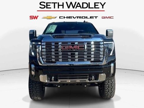 New 2025 GMC Sierra 2500 Denali w/ Denali Reserve Package image 2