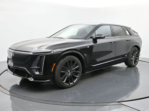 New 2026 Cadillac Lyriq V image 1