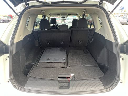 Used 2025 Nissan Rogue S image 31