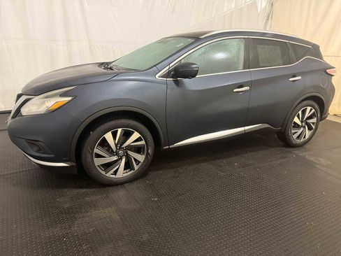 Used 2018 Nissan Murano Platinum image 2