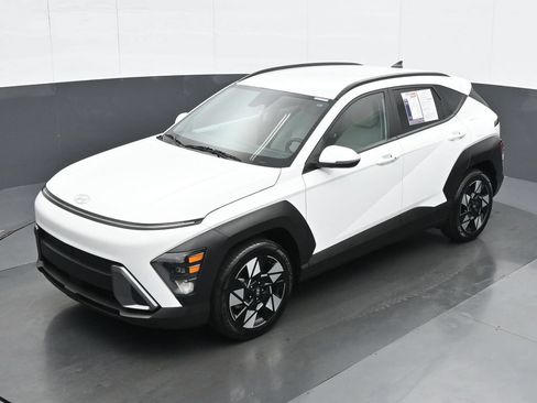 Used 2025 Hyundai Kona SEL FWD image 18