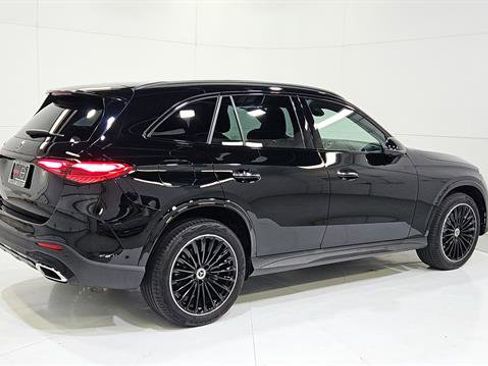 Used 2025 Mercedes-Benz GLC 300 image 9
