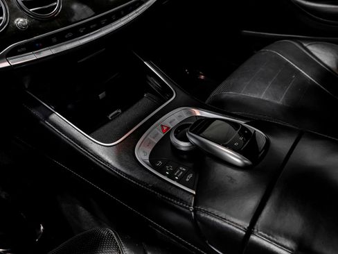 Used 2015 Mercedes-Benz S 550 Sedan w/ Sport Package w/ Sport Package image 30