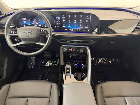 Certified 2025 Audi Q5 Premium w/ Convenience Package AWD/4WD image 14