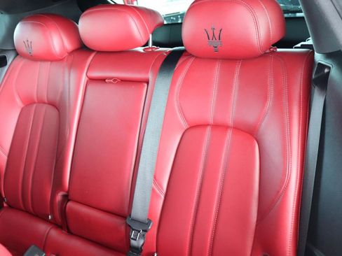 Used 2018 Maserati Levante GranSport AWD/4WD image 29