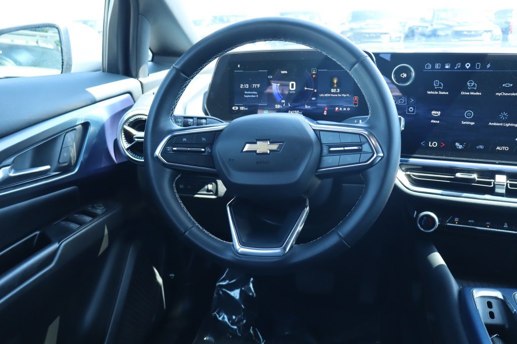 Used 2024 Chevrolet Equinox EV LT FWD image 27