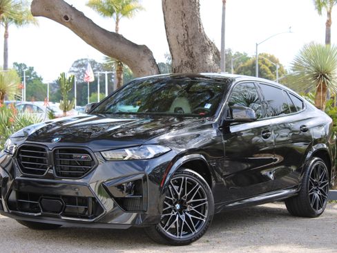 Used 2026 BMW X6 M Competition w/ Executive Package image 1