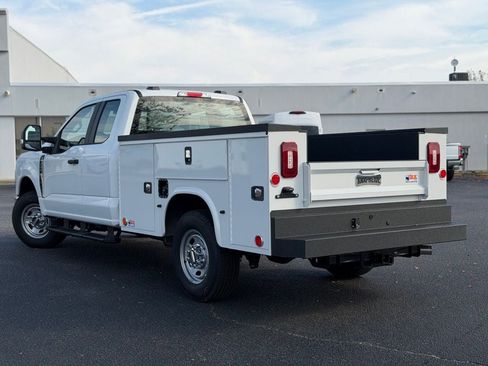 New 2026 Ford F250 XL w/ XL Chrome Package RWD image 3