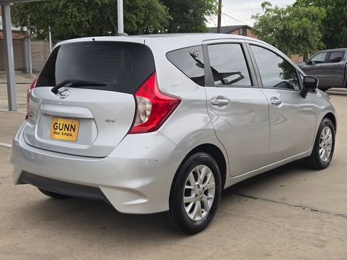 Used 2017 Nissan Versa Note SV w/ SV Appearance Package FWD image 3