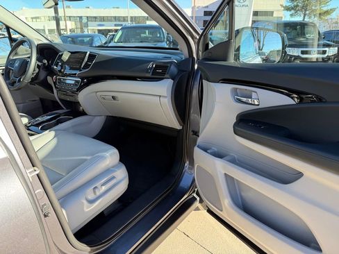 Used 2019 Honda Pilot Touring image 21