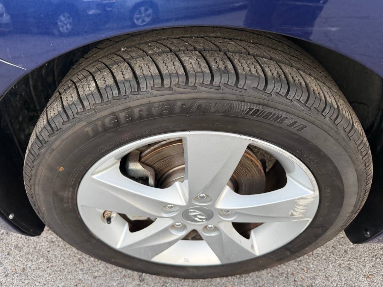 Used 2013 Hyundai Elantra GLS w/ Preferred Pkg FWD image 25