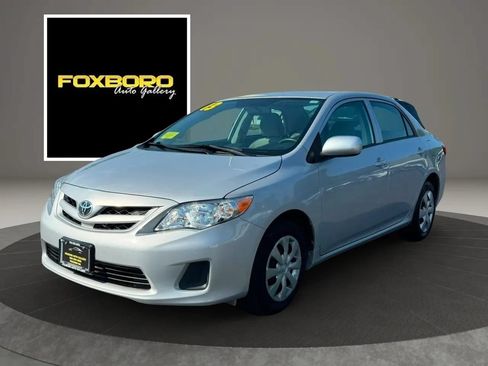 Used 2013 Toyota Corolla L FWD image 1