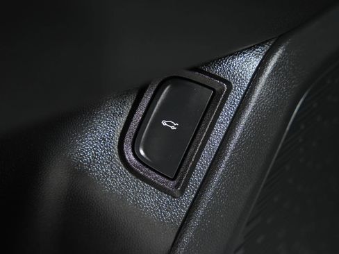 Used 2025 Chevrolet Equinox RS AWD/4WD image 27