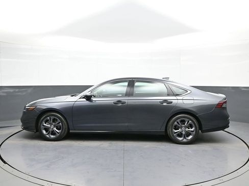 Certified 2023 Honda Accord EX image 9