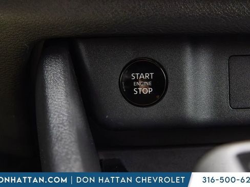 Used 2025 Nissan Rogue SV AWD/4WD image 10