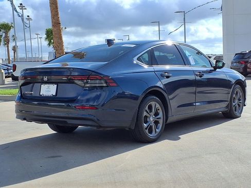 Certified 2023 Honda Accord EX image 7