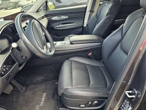 Used 2023 Genesis GV70 2.5T w/ Select Package AWD/4WD image 16