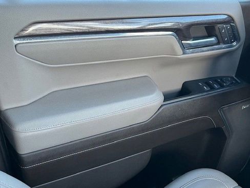 Certified 2022 Chevrolet Silverado 1500 LTZ image 31