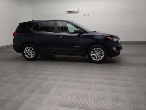 Used 2020 Chevrolet Equinox LS w/ LS Convenience Package FWD image 11