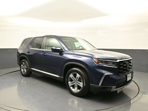 Certified 2023 Honda Pilot EX-L image 4