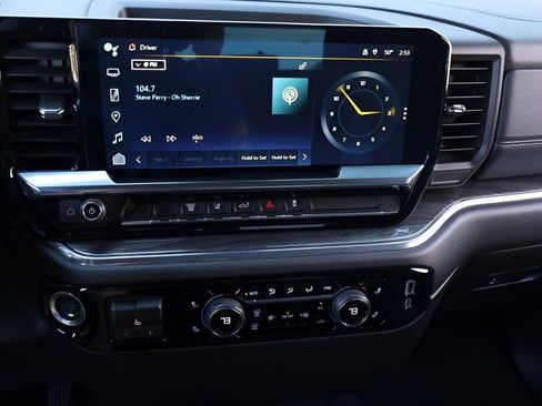 Used 2024 Chevrolet Silverado 2500 LTZ image 27