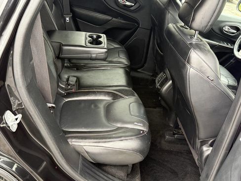 Used 2014 Jeep Cherokee Limited w/ Luxury Group image 17