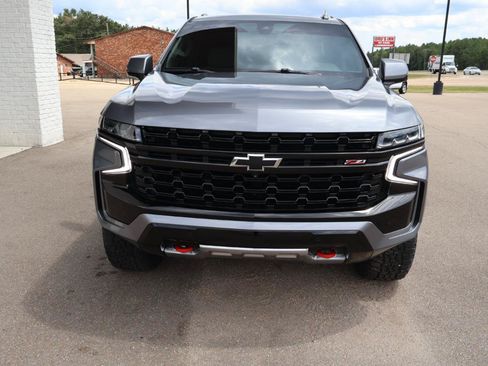 Used 2021 Chevrolet Tahoe Z71 w/ Z71 Off-Road Package AWD/4WD image 7