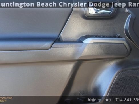 Used 2023 Toyota Tacoma TRD Sport image 22