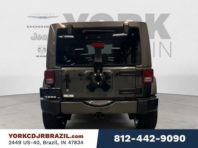 Used 2016 Jeep Wrangler Unlimited Sahara w/ Dual Top Group AWD/4WD image 4