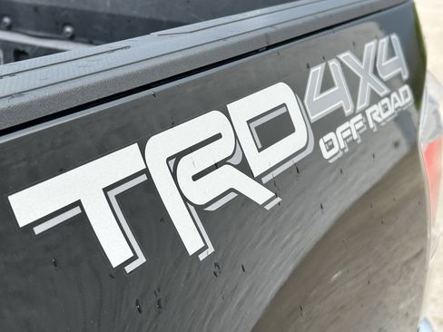 Certified 2023 Toyota Tacoma TRD Off-Road w/ TRD Premium Off Road Package AWD/4WD image 9