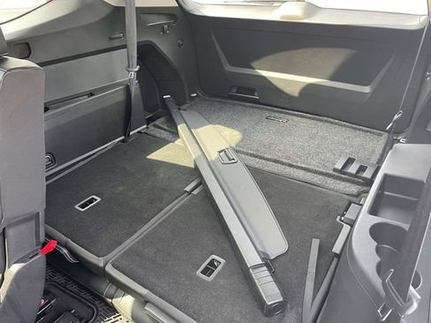 Certified 2023 Volkswagen Atlas SE FWD image 17