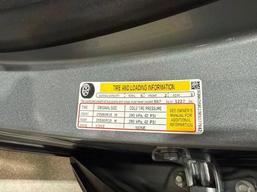 Used 2024 Chevrolet Blazer EV LT AWD/4WD image 82