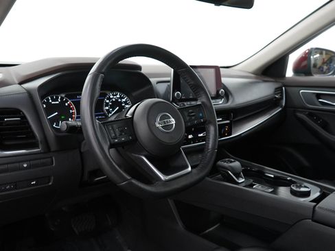 Used 2021 Nissan Rogue SV w/ Premium Package AWD/4WD image 24