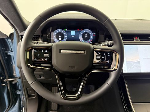 New 2026 Land Rover Range Rover Evoque S AWD/4WD image 17