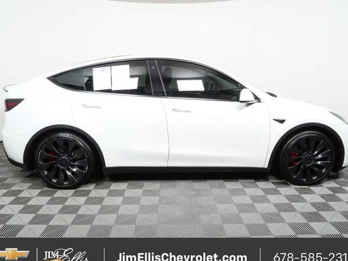 Used 2022 Tesla Model Y Performance image 2