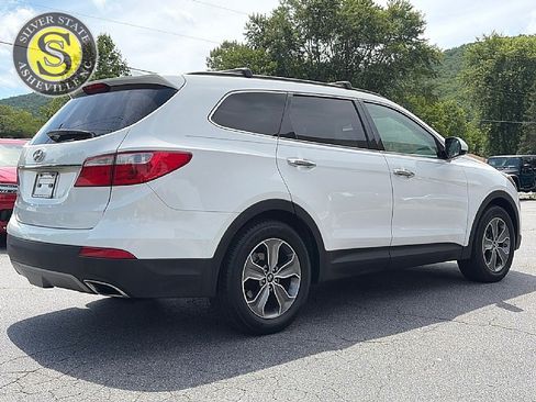 Used 2013 Hyundai Santa Fe GLS w/ Popular Equipment Pkg FWD image 6