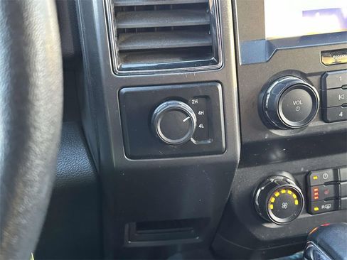 Used 2020 Ford F150 XLT w/ Equipment Group 302A Luxury image 25