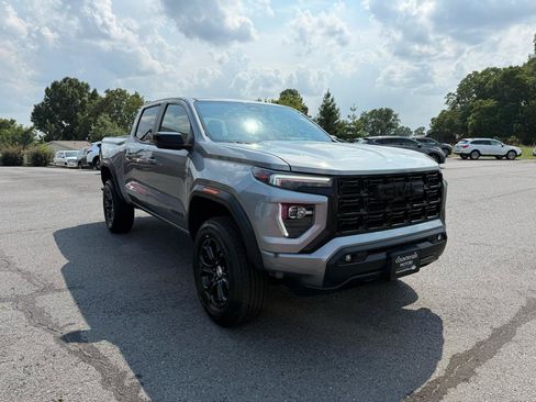 Used 2023 GMC Canyon Elevation w/ Elevation Premium Package RWD image 9