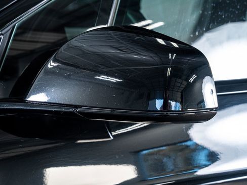 Used 2022 Tesla Model X Plaid image 21