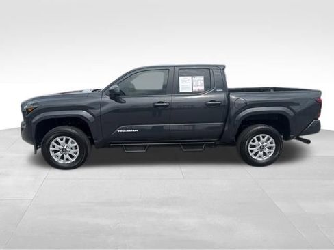 Used 2024 Toyota Tacoma SR5 AWD/4WD image 2