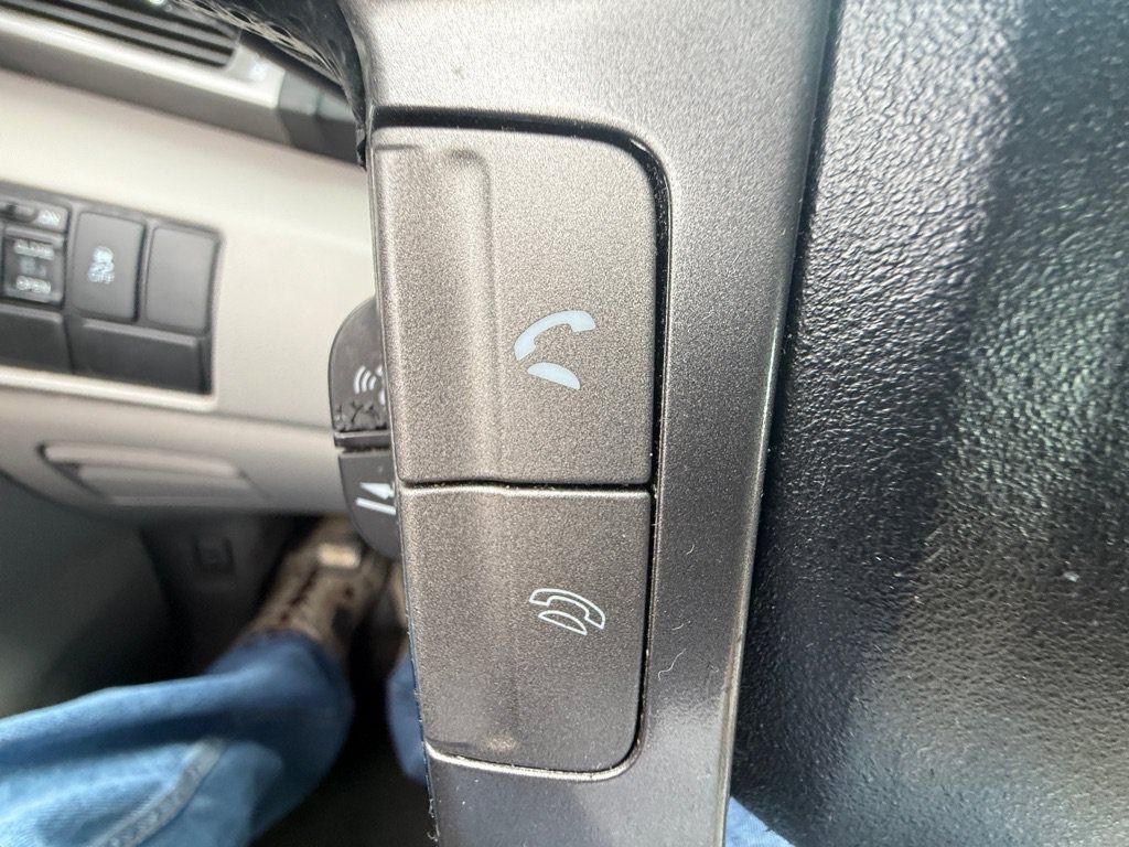 Used 2012 Honda Odyssey EX image 22