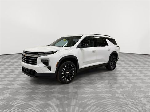 New 2026 Chevrolet Traverse LT w/ Sun and Wheel Package image 5