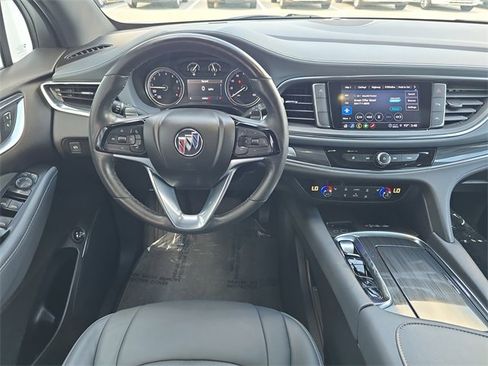 Certified 2023 Buick Enclave Essence image 13