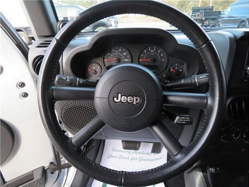 Used 2007 Jeep Wrangler X image 8